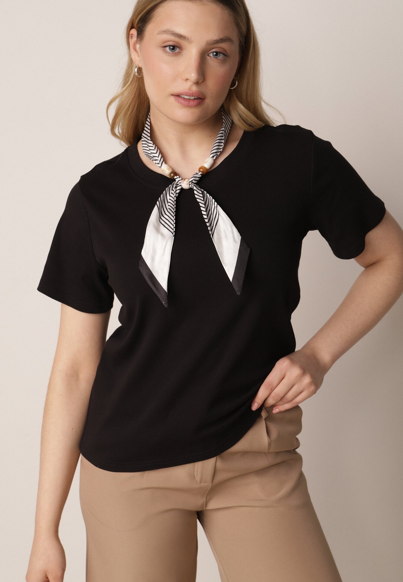 T-shirt Negru