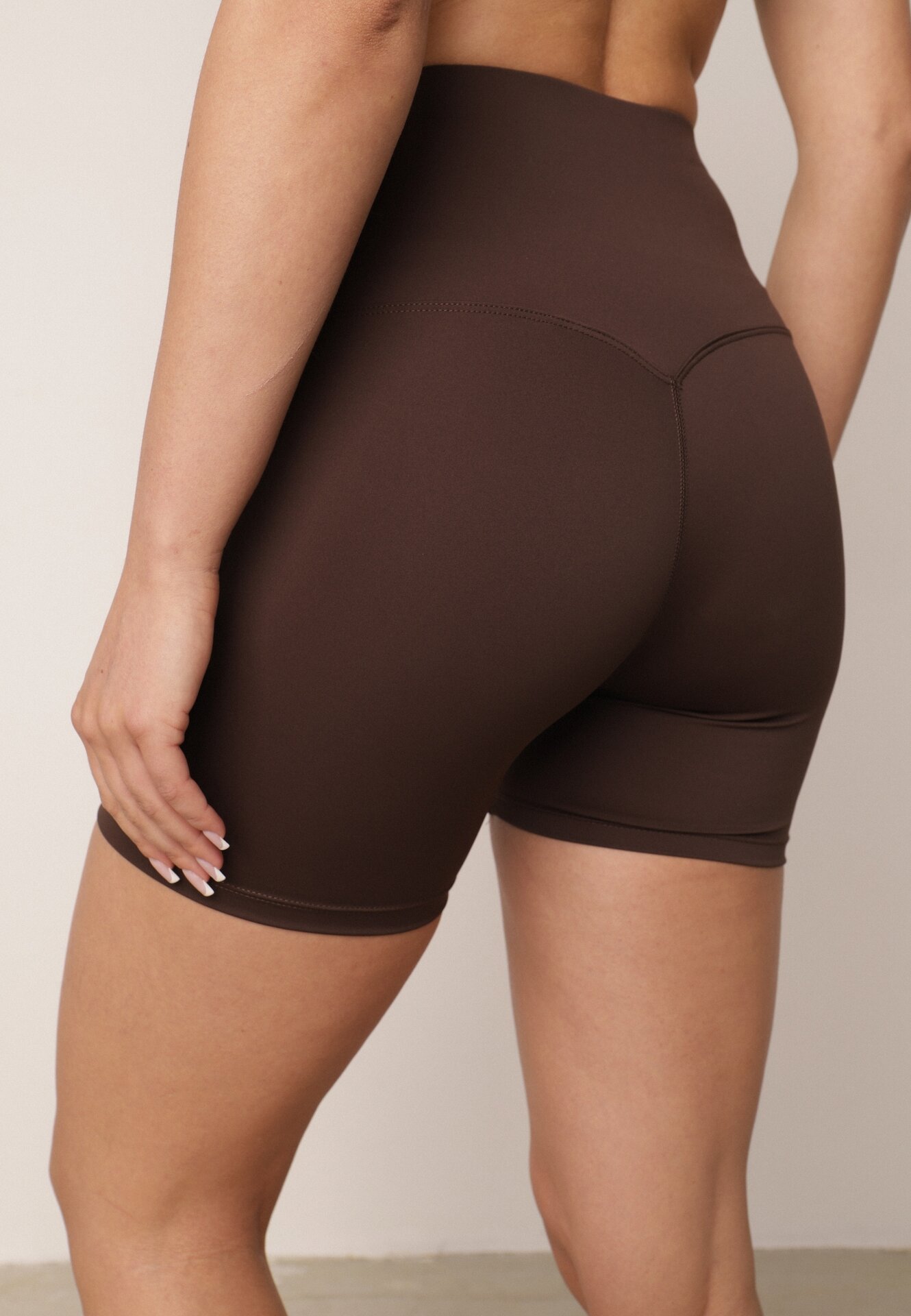 Pantaloni scurți Maro