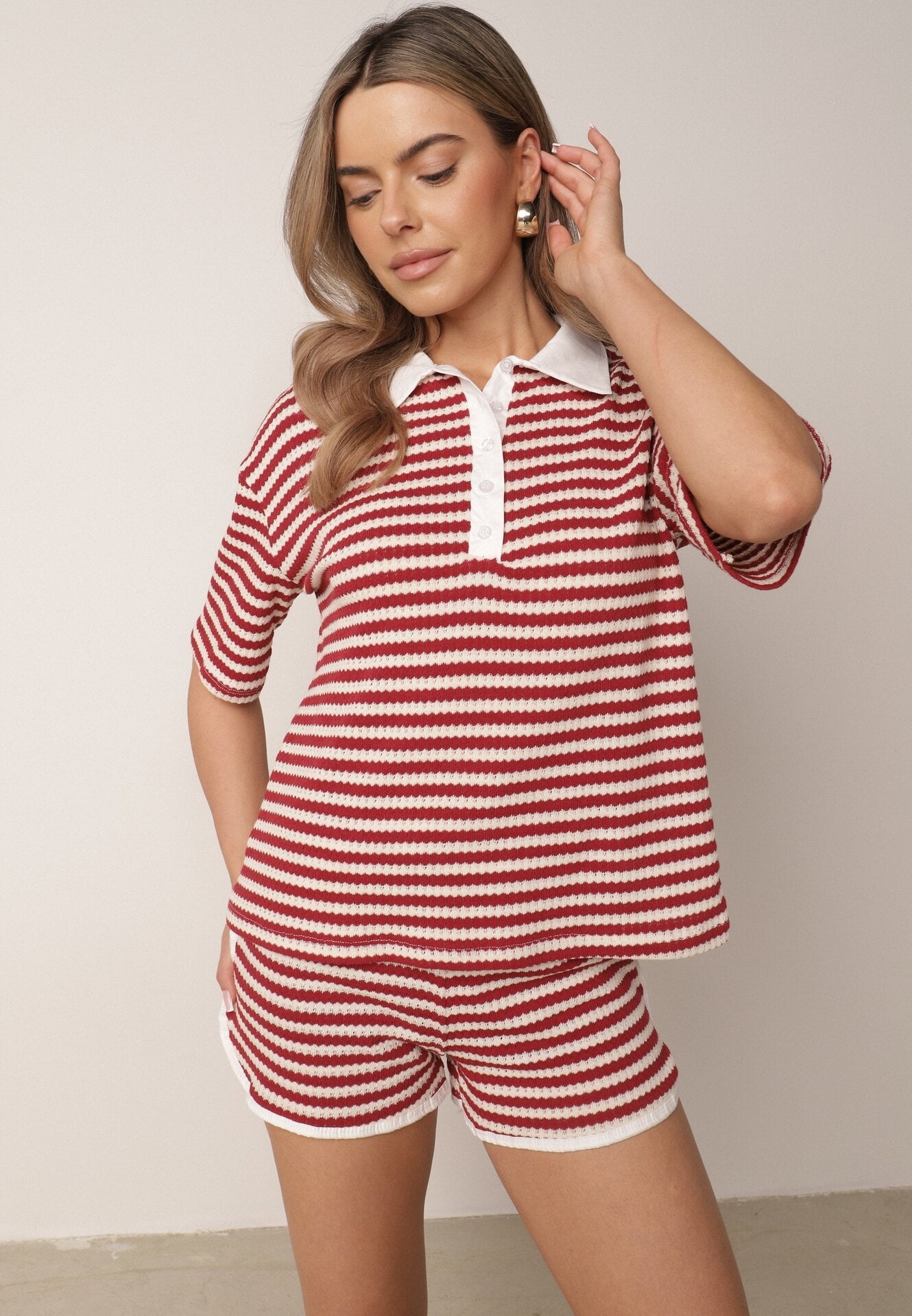 Compleu Bej cu roșu