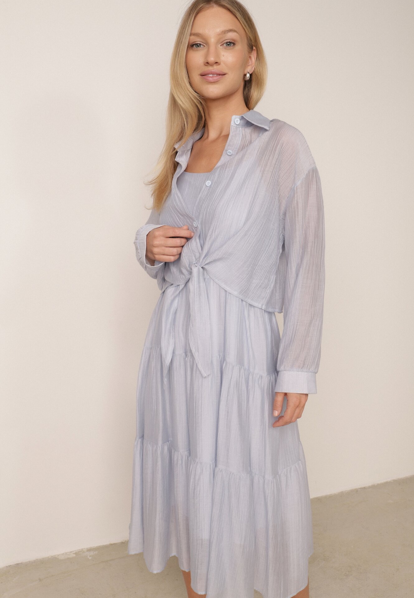 Set de vară din Tencel cu rochie pe bretele și cămașă transparentă Thassa Albastru