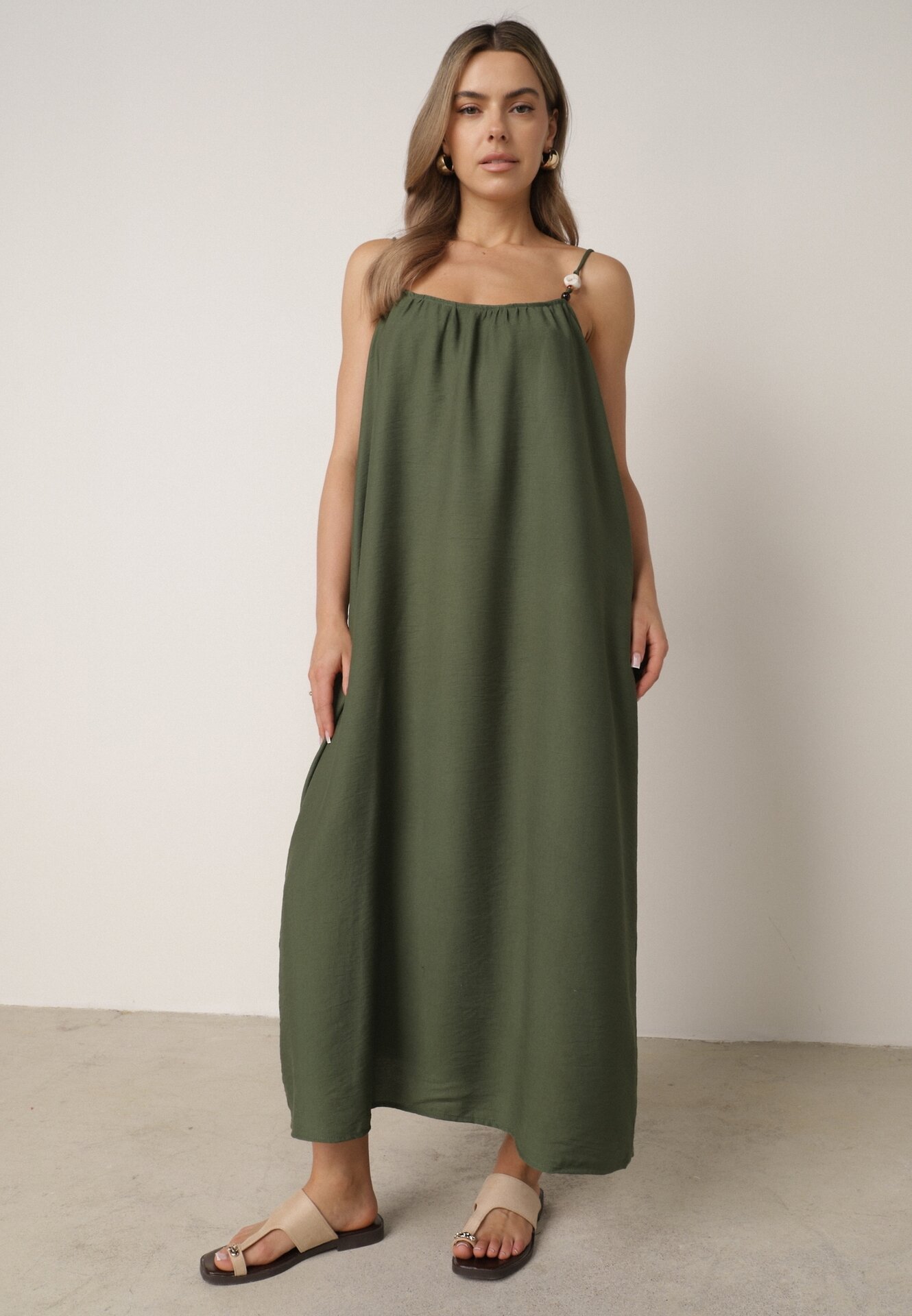 Rochie boho boxy din vâscoză, pe bretele, cu mărgele decorative Erane Verde