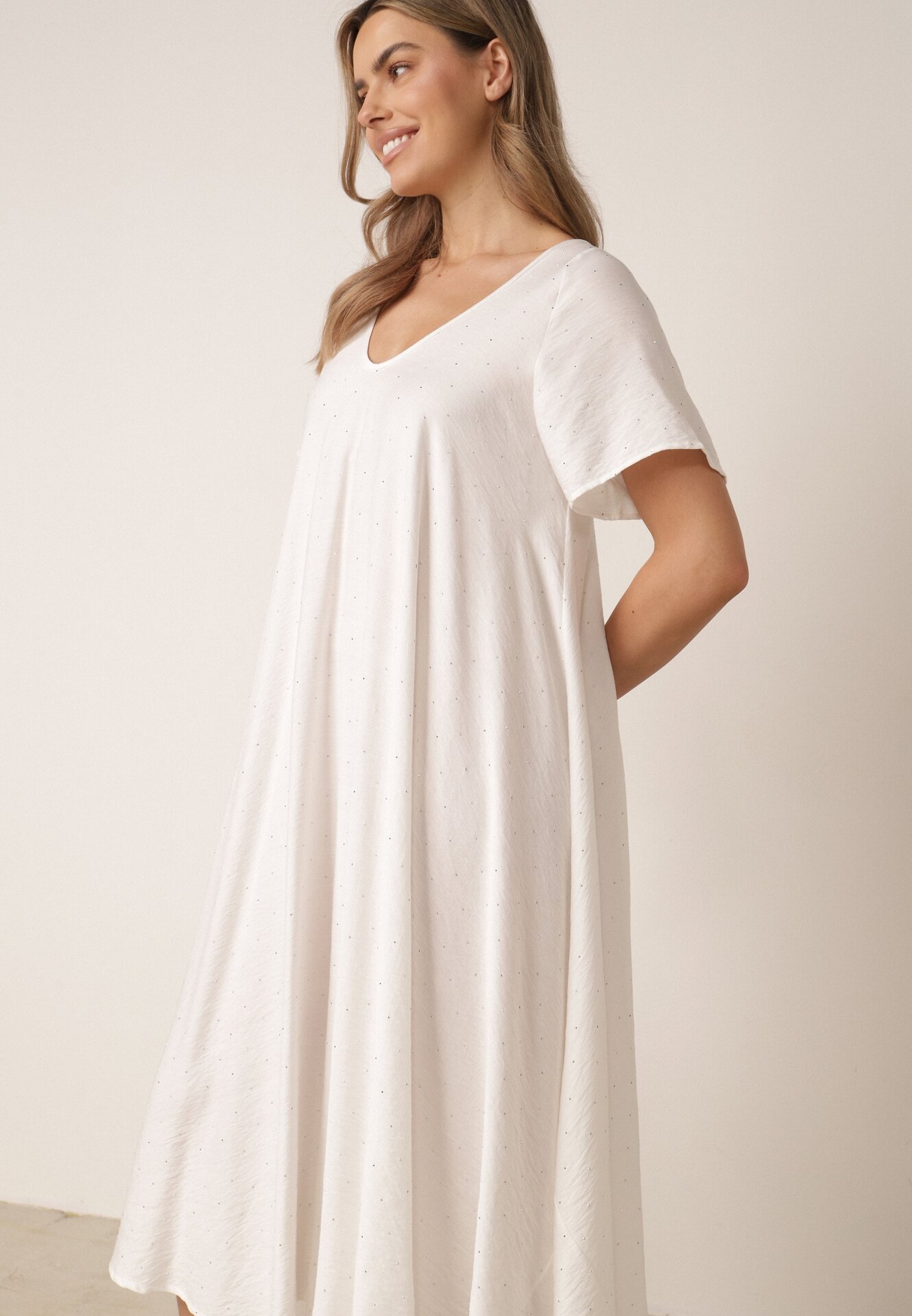 Rochie din viscoză, evazată, cu strasuri Hekoreia Albă