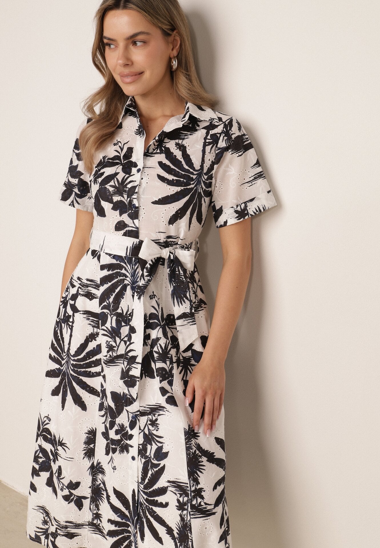 Rochie-cămașă din bumbac cu imprimeu vegetal și curea tip cravată Kallenea Albastră