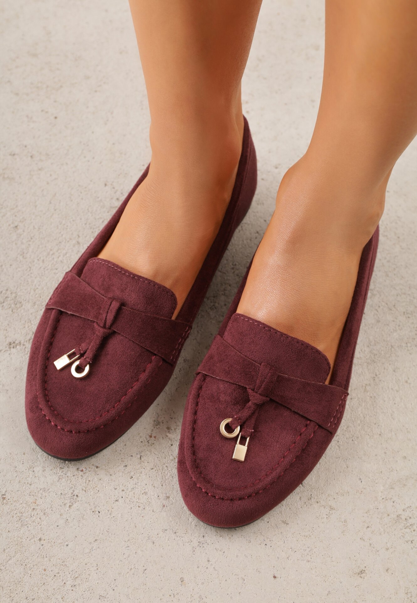 Mocasini cu ornamente metalice Cillora Bordo