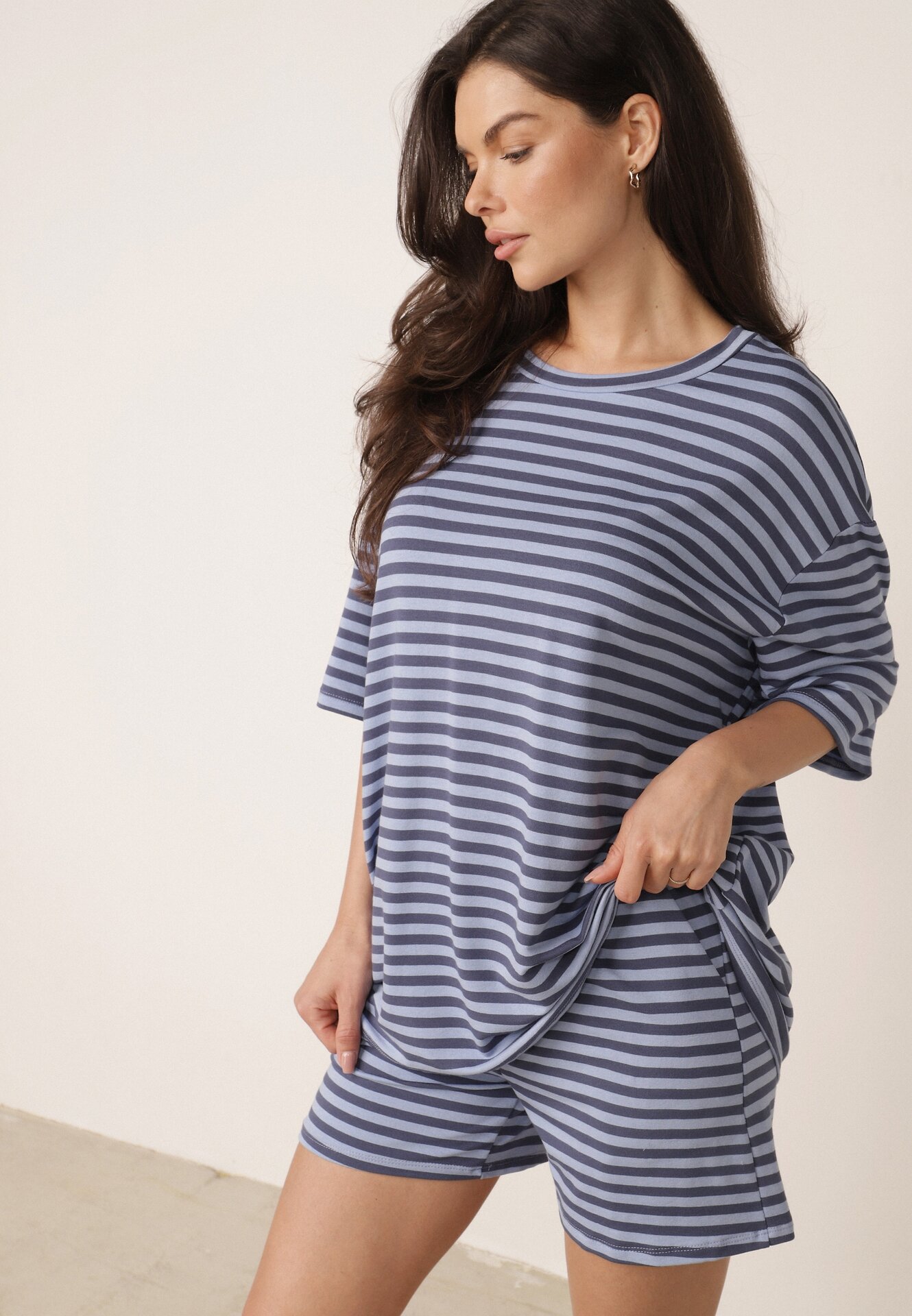 Compleu de vară oversize din vâscoză cu dungi T-shirt și short Agathona Albastru