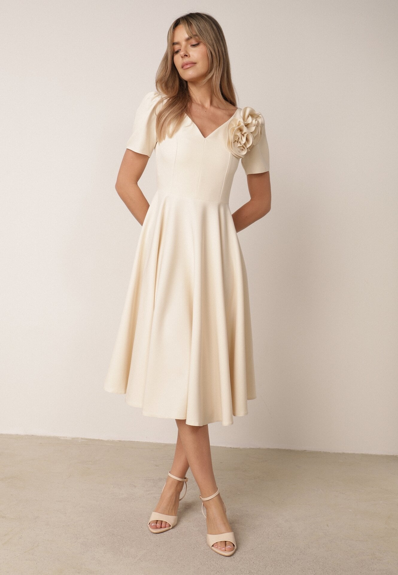 Rochie Bej