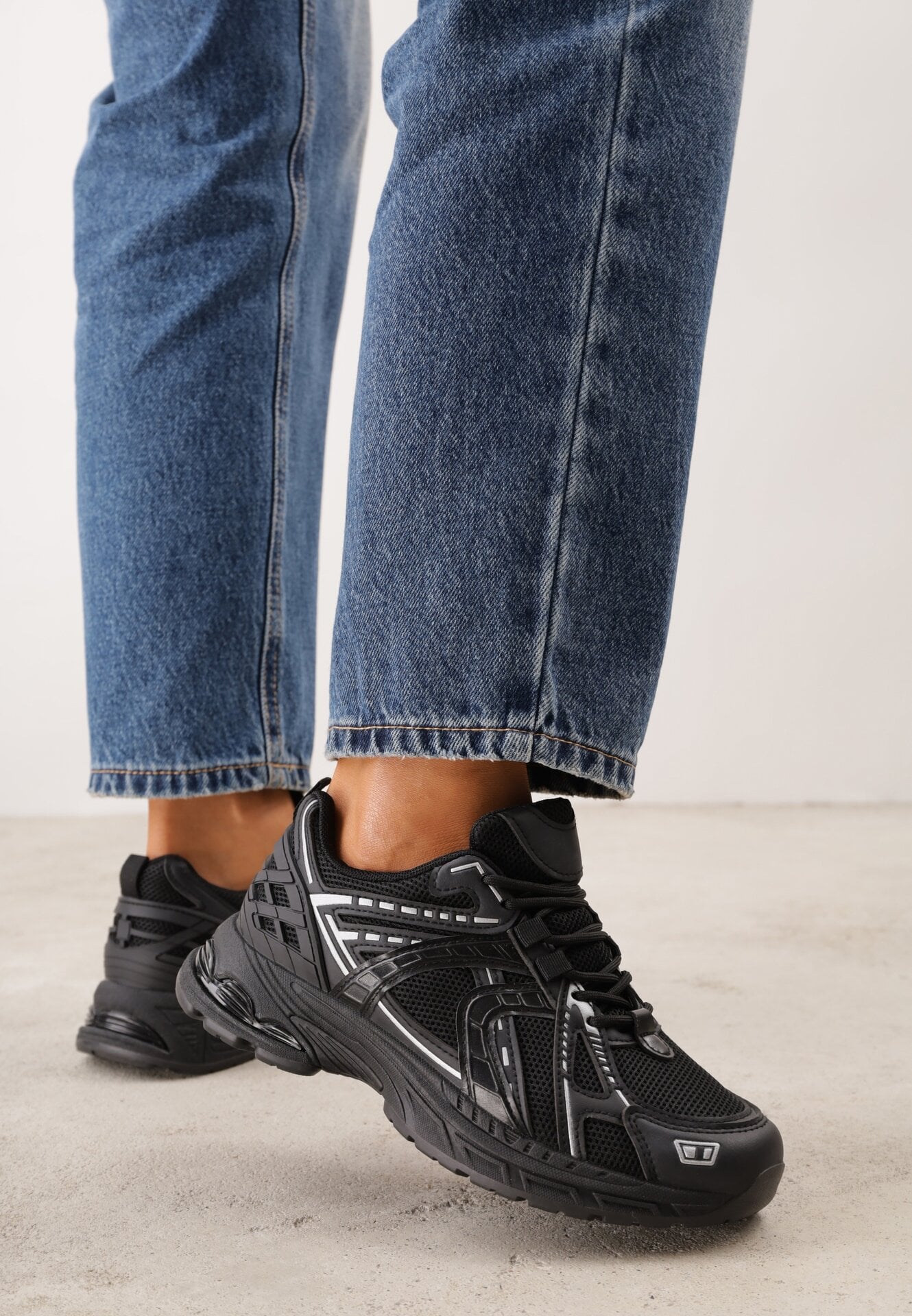 Sneakers din plasă, cu talpă din spumă, cu cusături decorative Faria Negri
