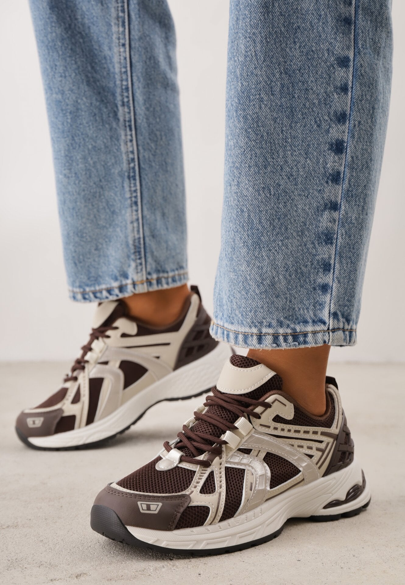 Sneakers din plasă, cu talpă din spumă, cu cusături decorative Faria Maro