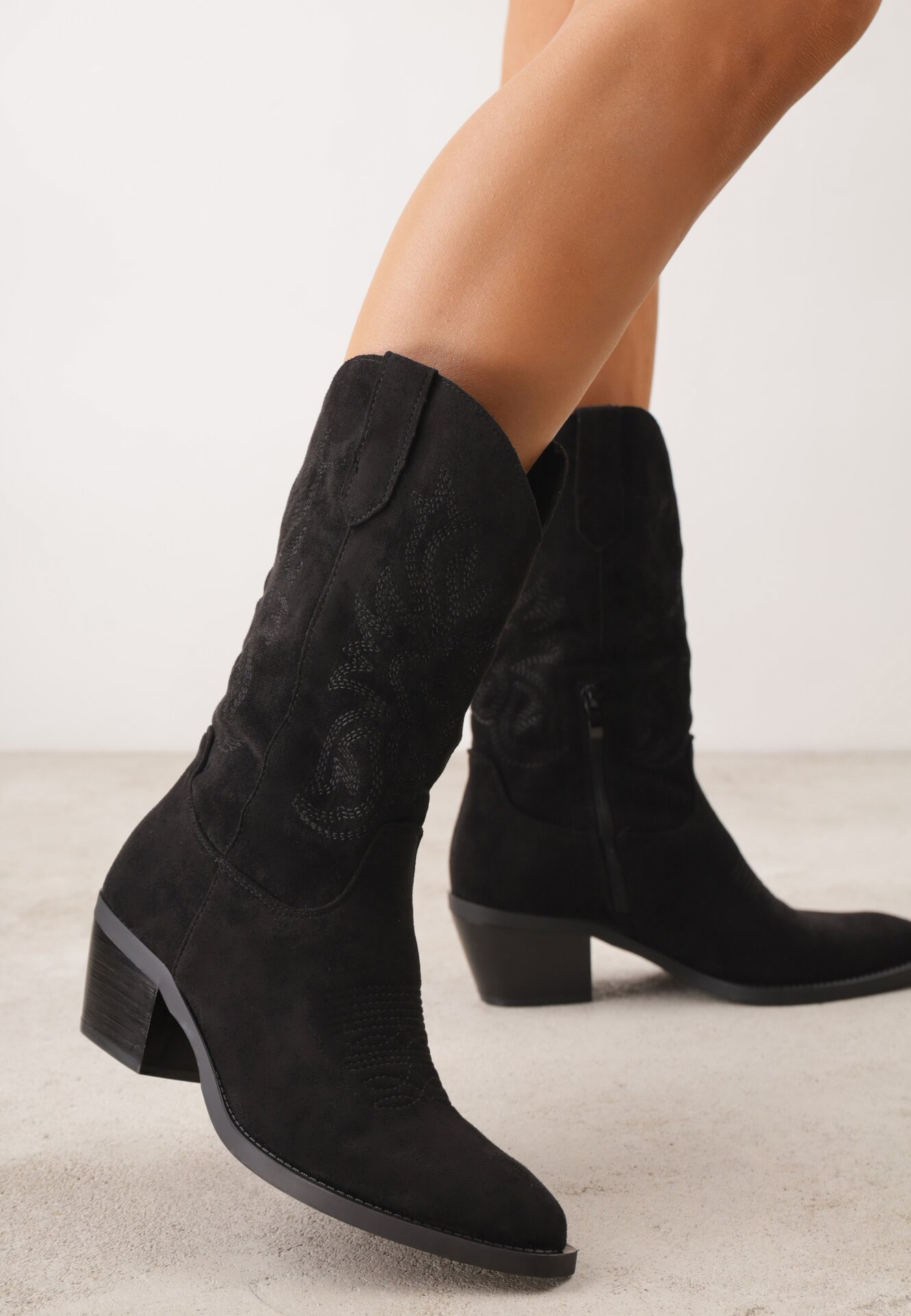 Botine Negre