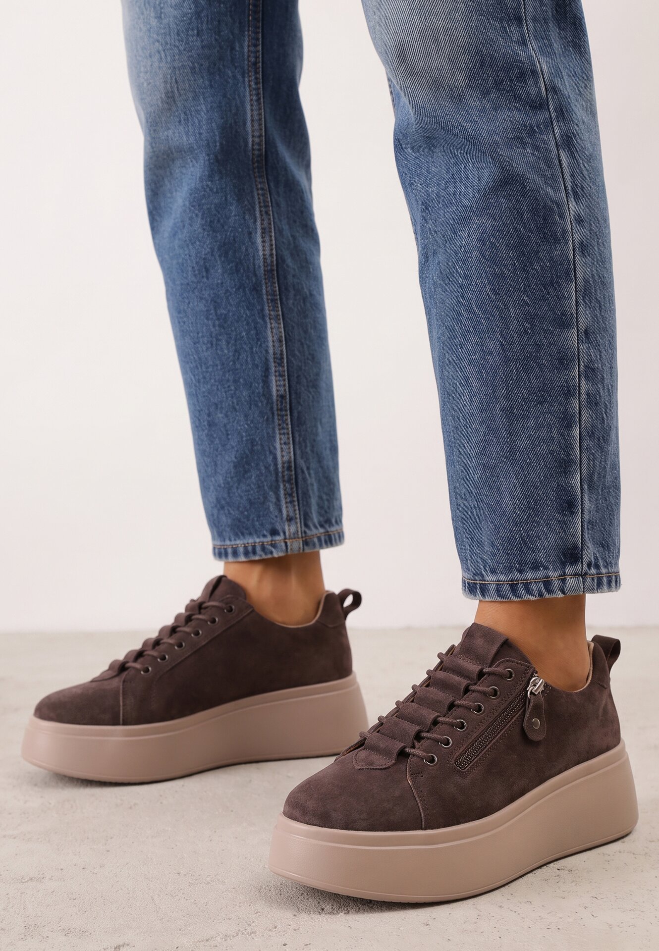 Sneakers din piele întoarsă pe talpă groasă, decorate cu fermoar Belko Maro