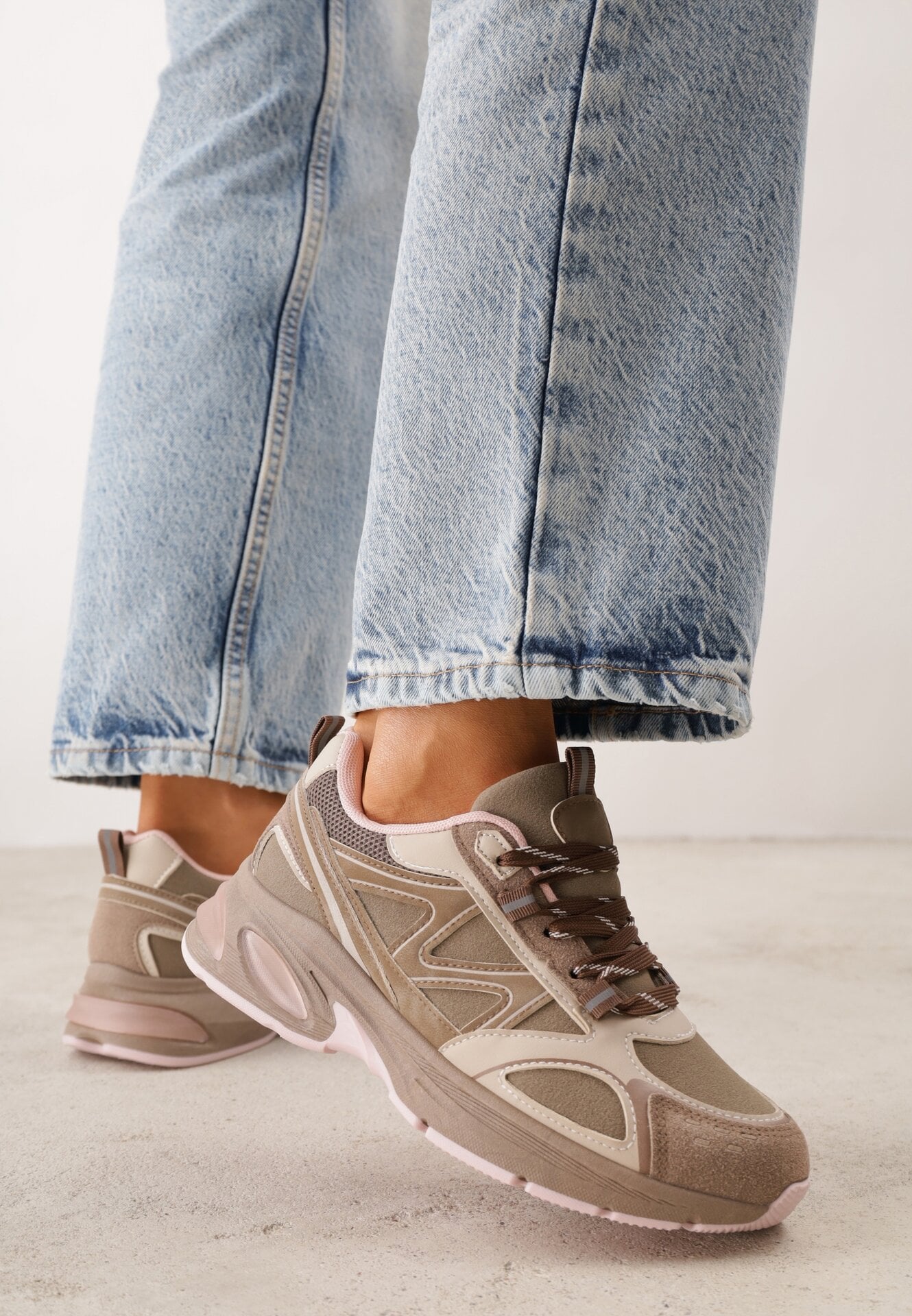 Sneakers groase cu talpă groasă și inserții reflectorizante Finja Bej închis