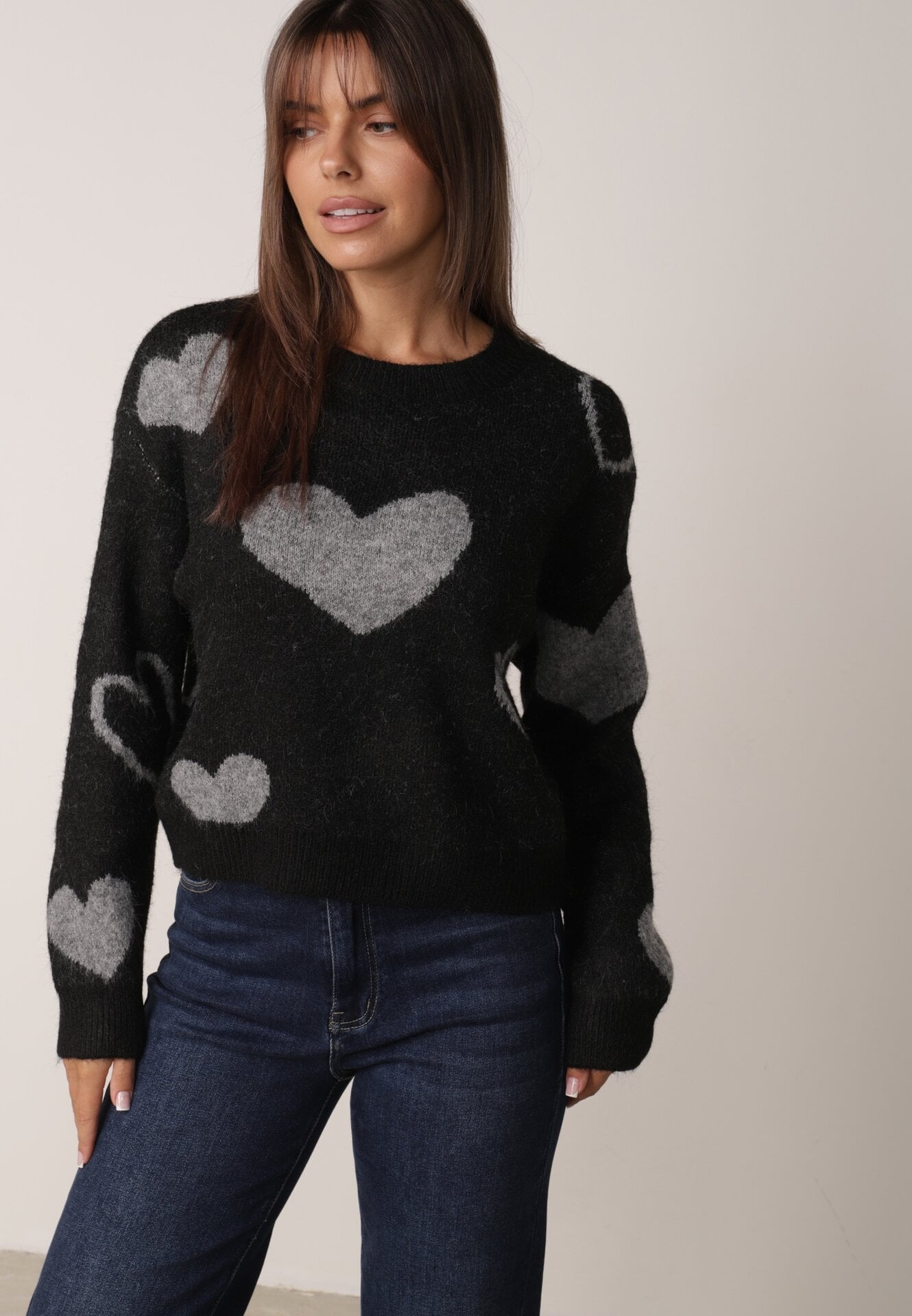 Pulover de iarnă cu adaos de lână, cu inimi decorative Brilma Negru