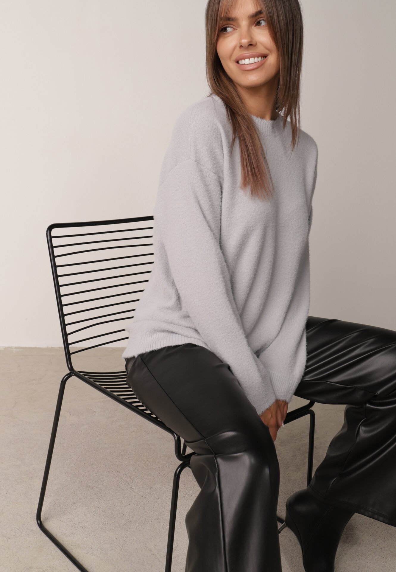 Pulover oversize din lână și bumbac, în stil minimalist, Azrele Gri