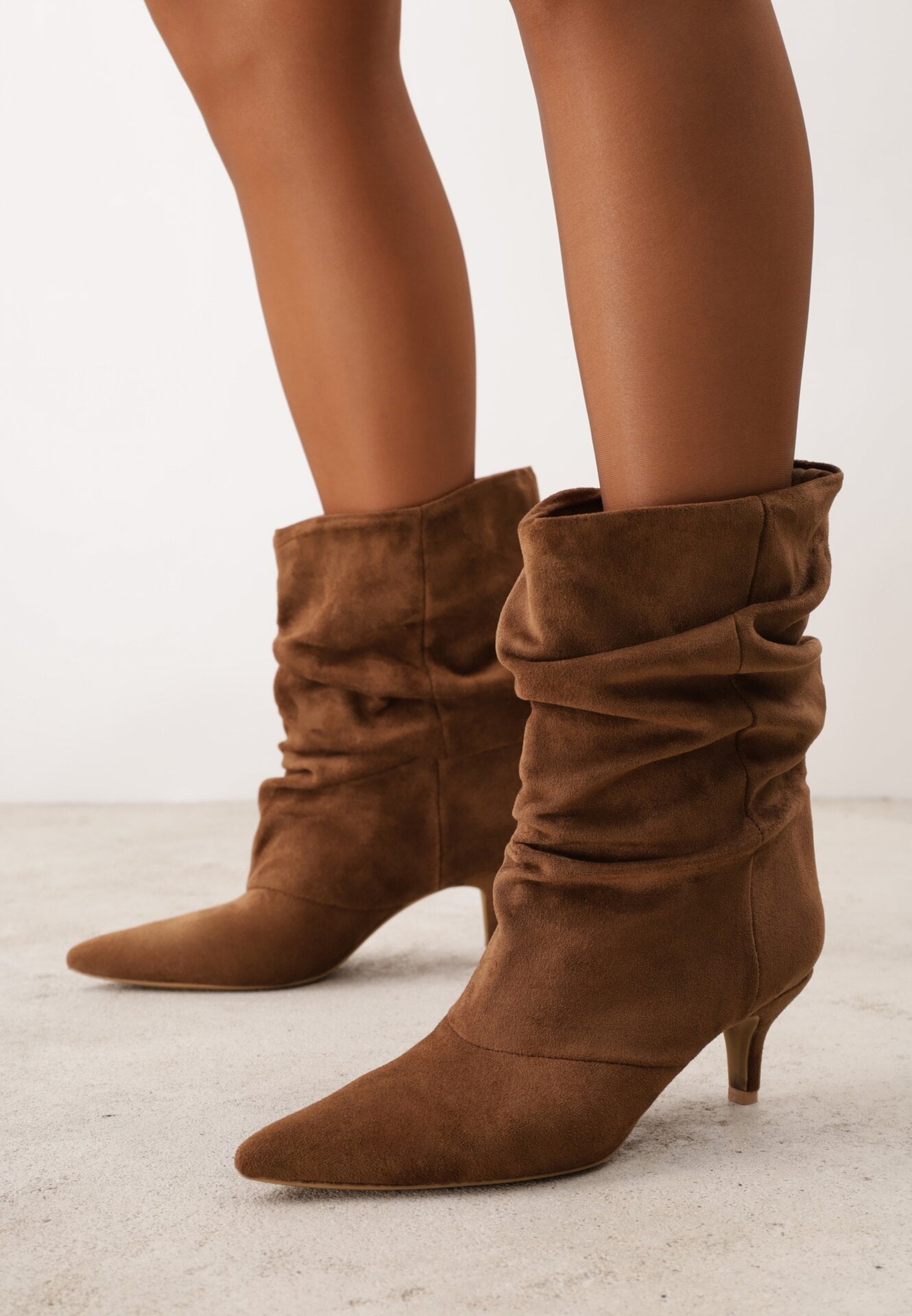 Botine cu toc stiletto tip kitten, cu carâmb drapat, Sarra Maro