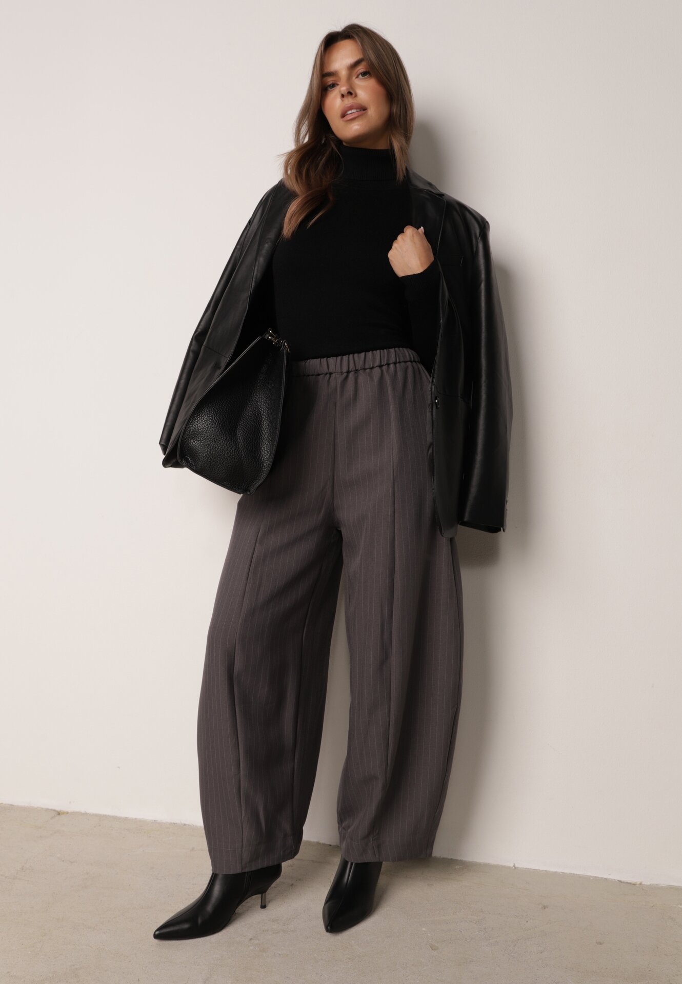 Pantaloni eleganți Casual în dungi fine, croi balloon Ralaefa Gri