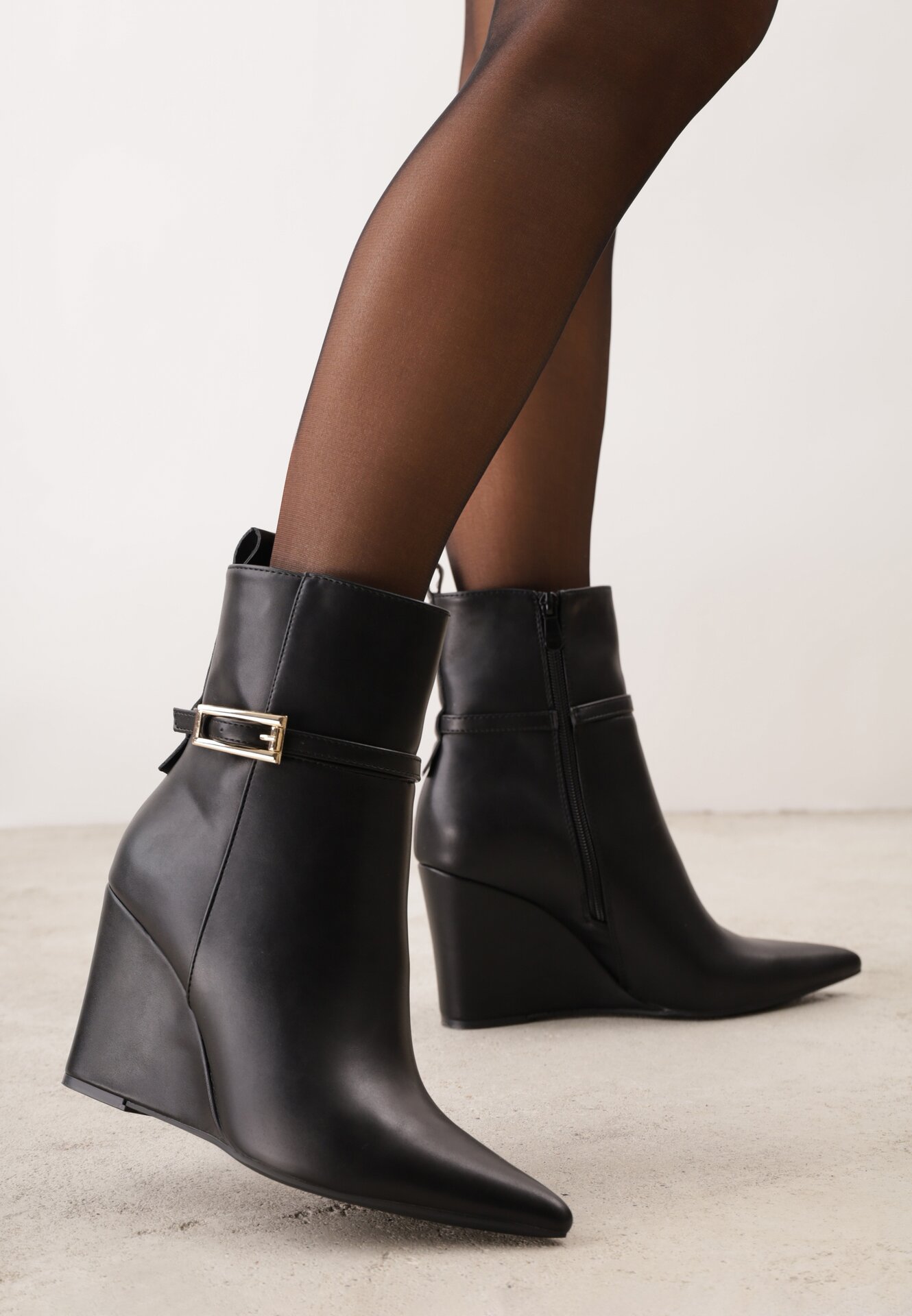 Botine Negre