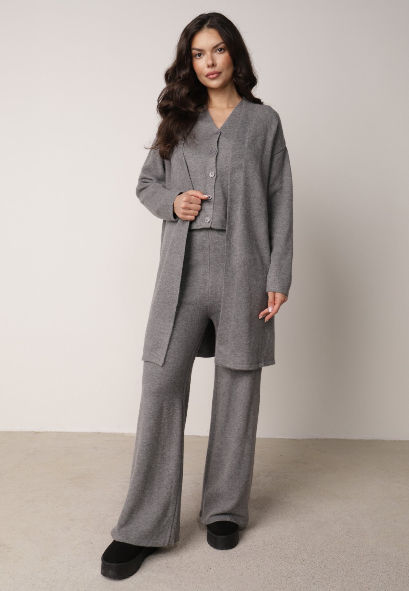 Set din tricot cu lână și bumbac, pantaloni, cardigan și vestă Cardemia Gri