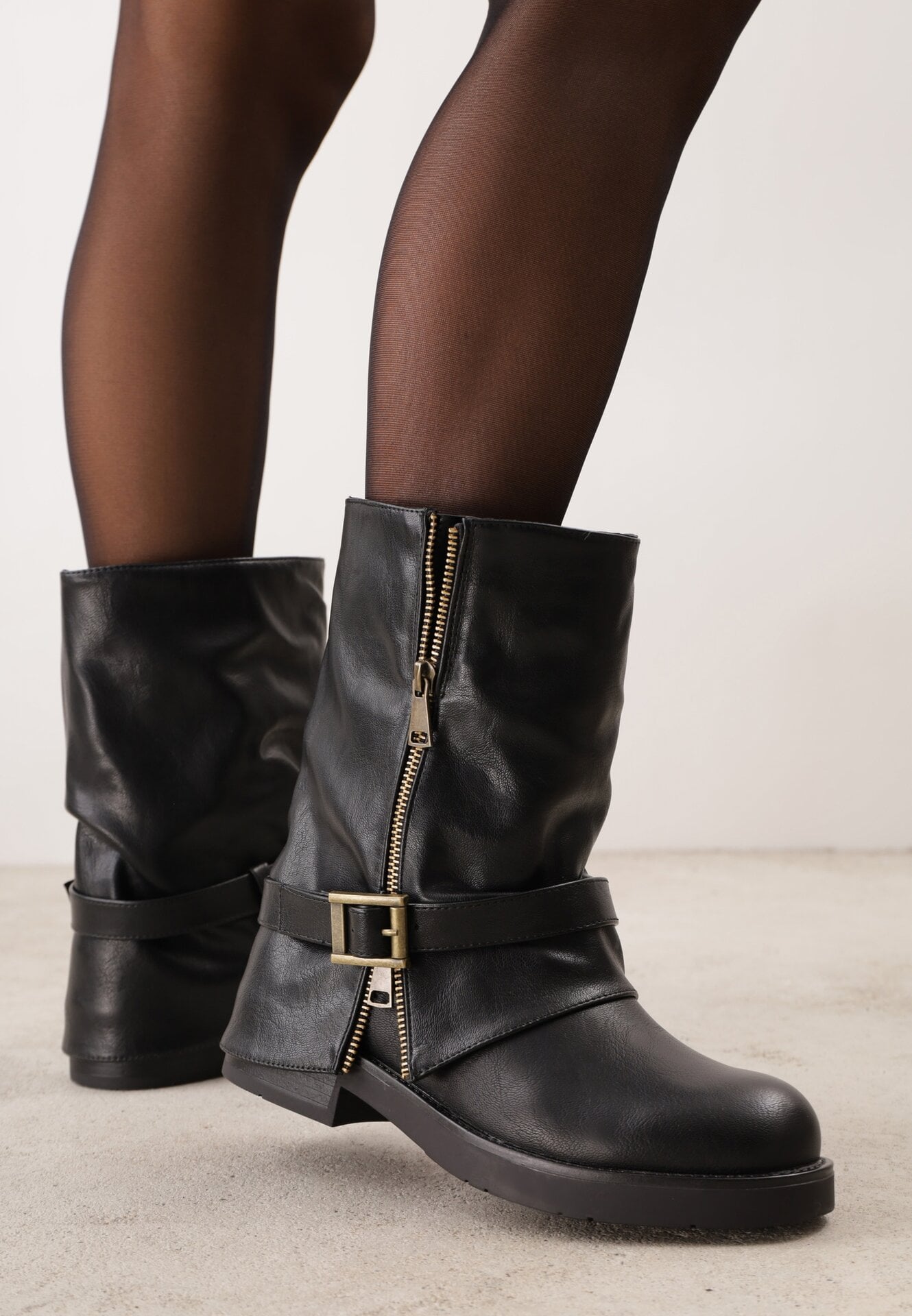 Botine Negre