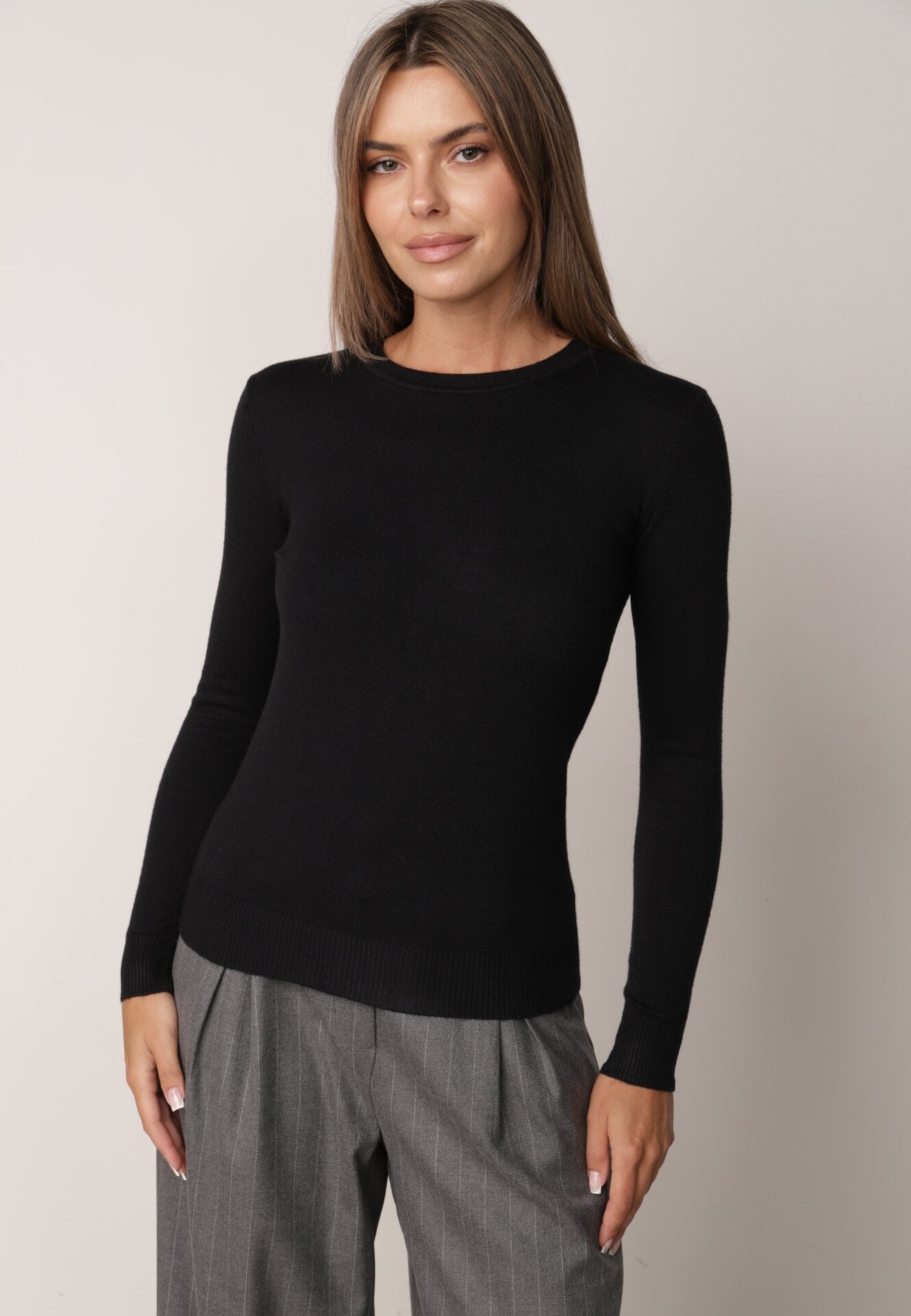 Pulover clasic cu bumbac Ilves Negru