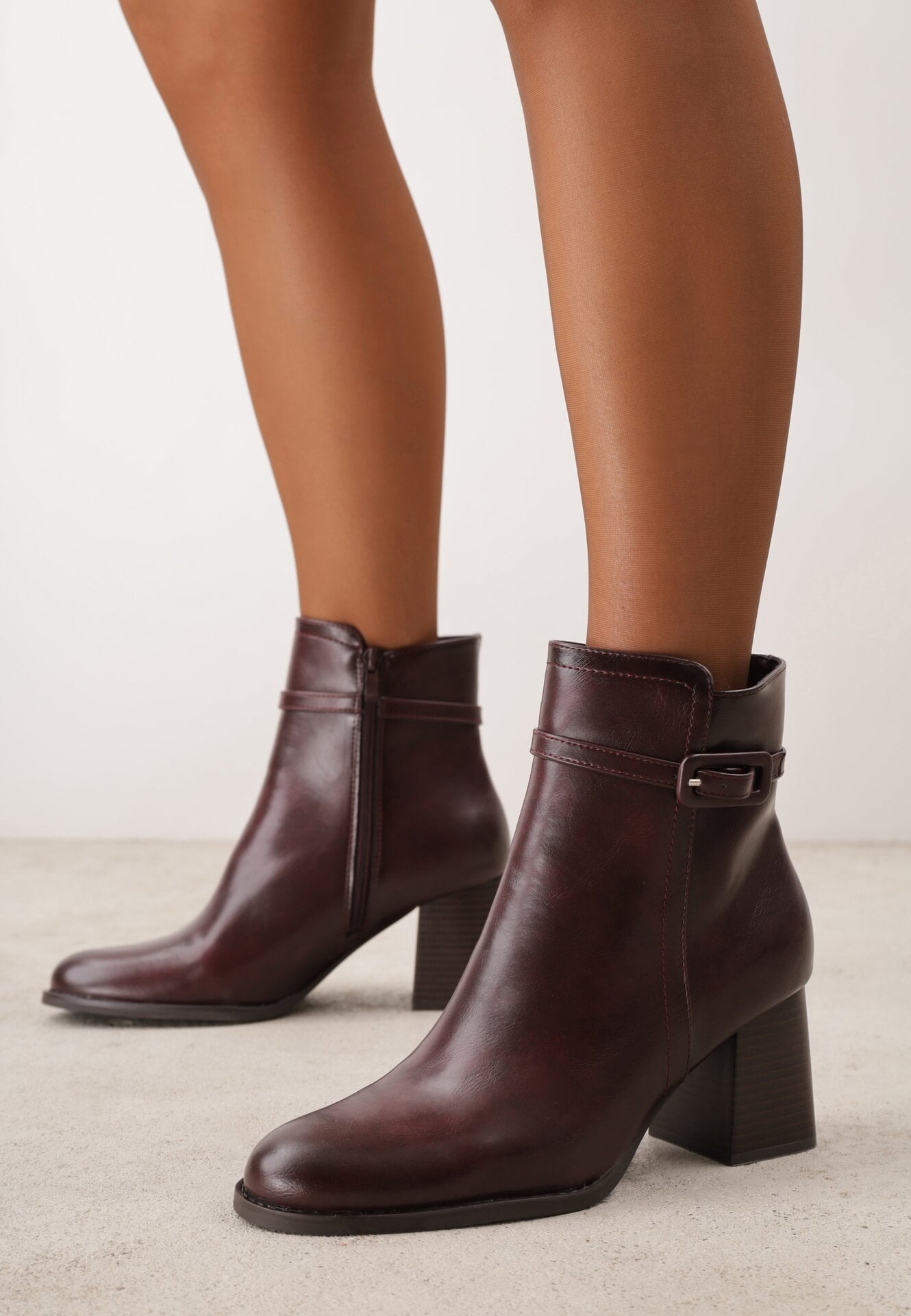 Botine Bordo