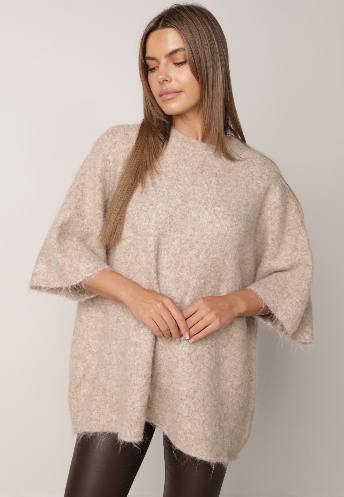 Pulover oversize cu adaos de lână și finisaj neprelucrat Oriada Bej