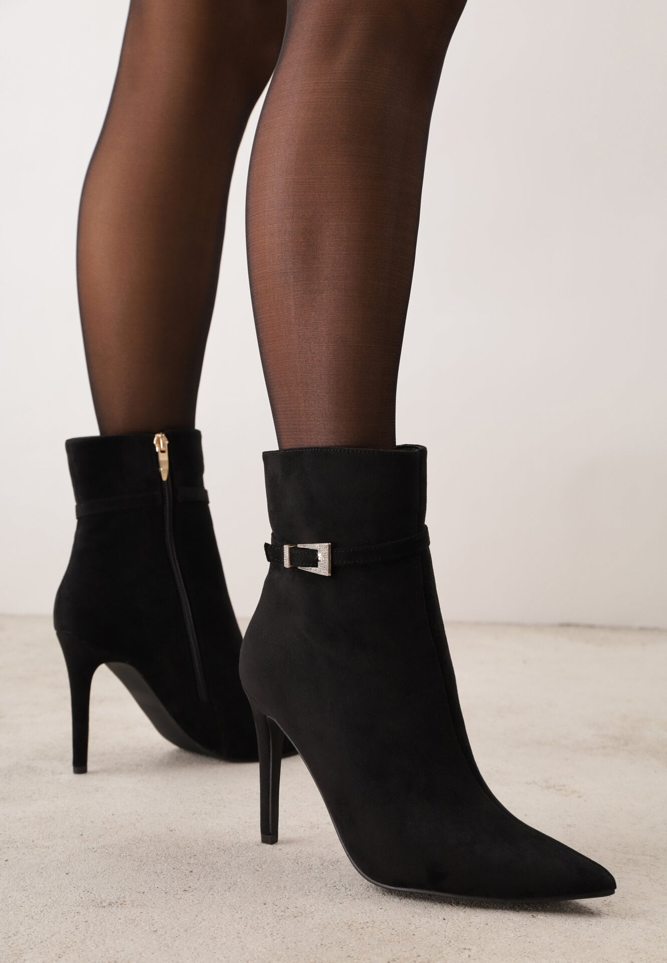 Botine cu toc stiletto și cataramă metalică cu strasuri pe lateral Ametria Negre