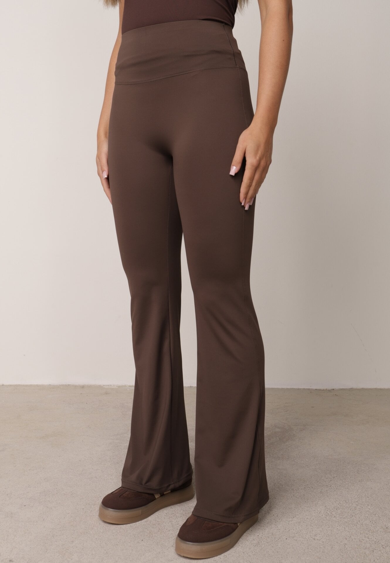Pantaloni coloană cu talie înaltă Melonell Maro