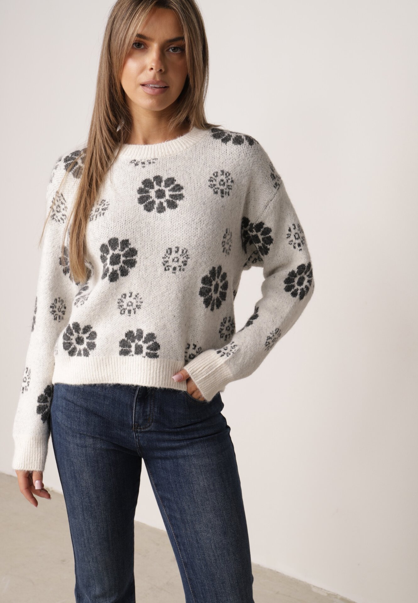 Pulover din lână de iarnă cu motiv floral Unika Bej deschis