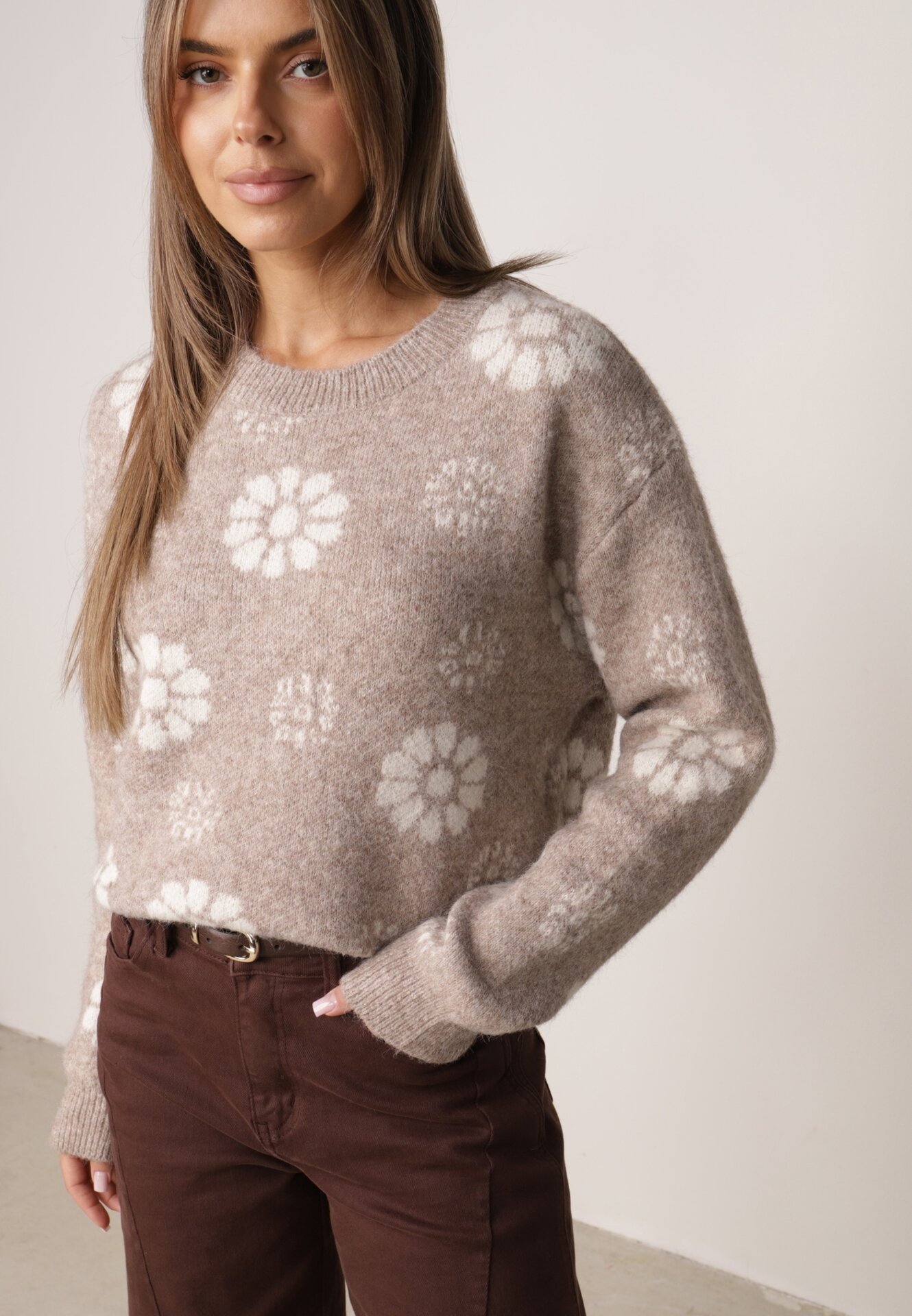 Pulover din lână de iarnă cu motiv floral Unika Bej