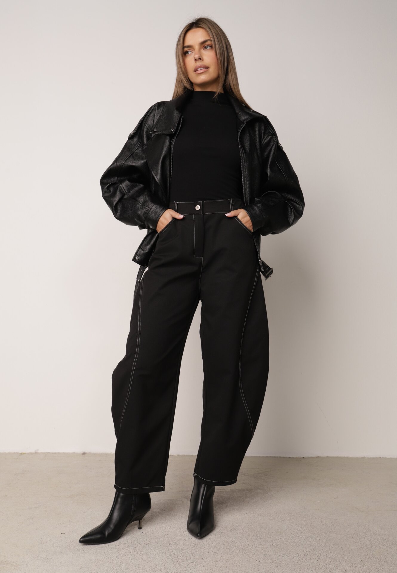 Pantaloni Casual Balloon cu cusături contrastante Aretuza Negri