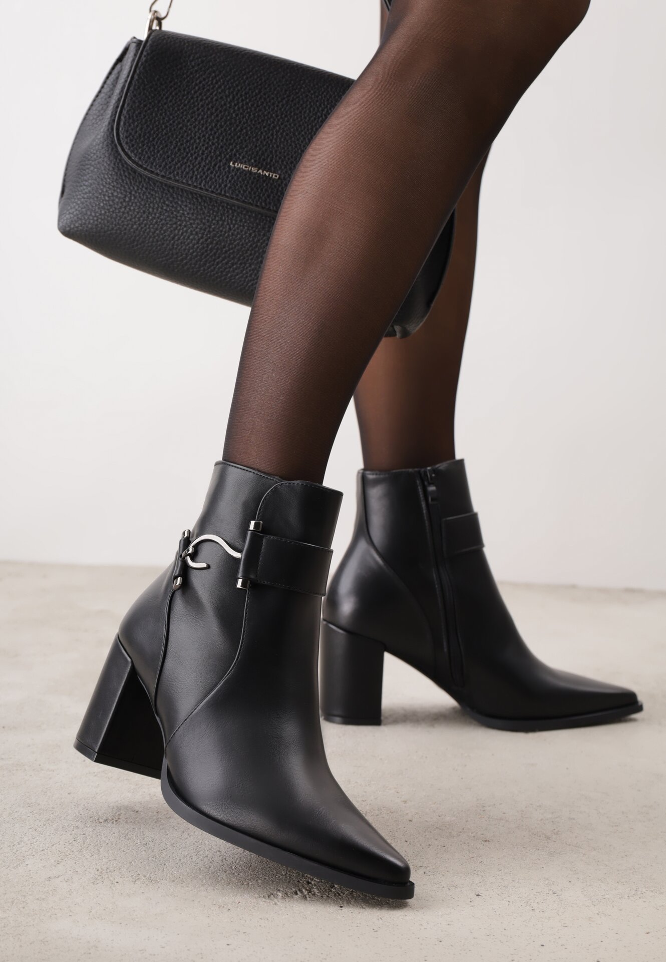 Botine Negre