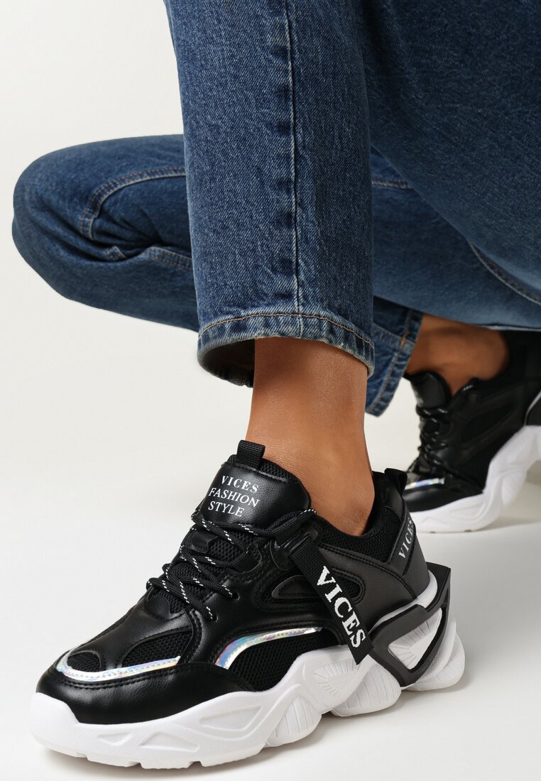 Adidași Negri Astoreia