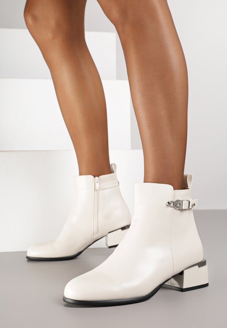 Botine Bej