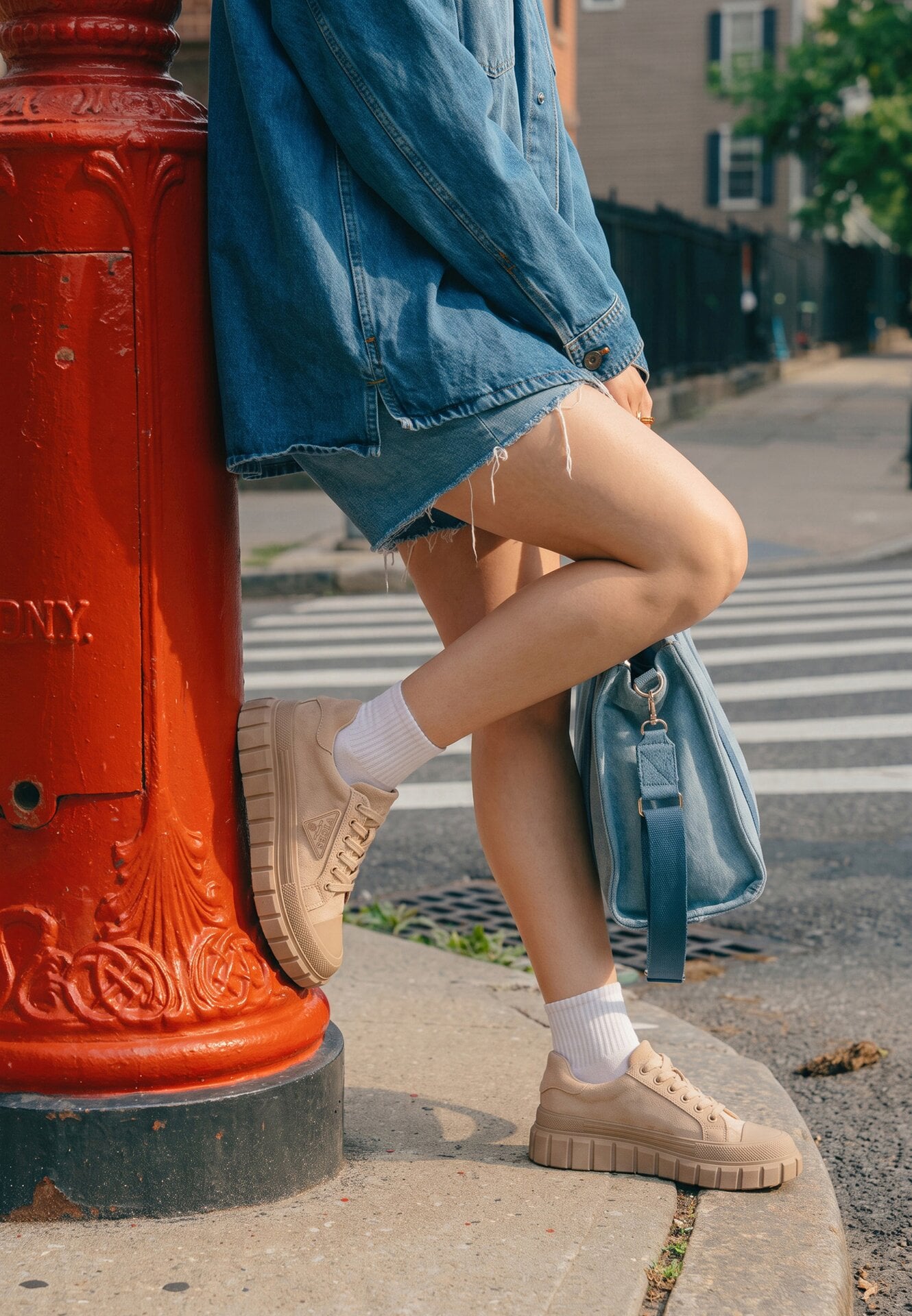 Sneakers Bej închis Vices pe Talpă Groasă cu Aplicație Geometrică Leanae