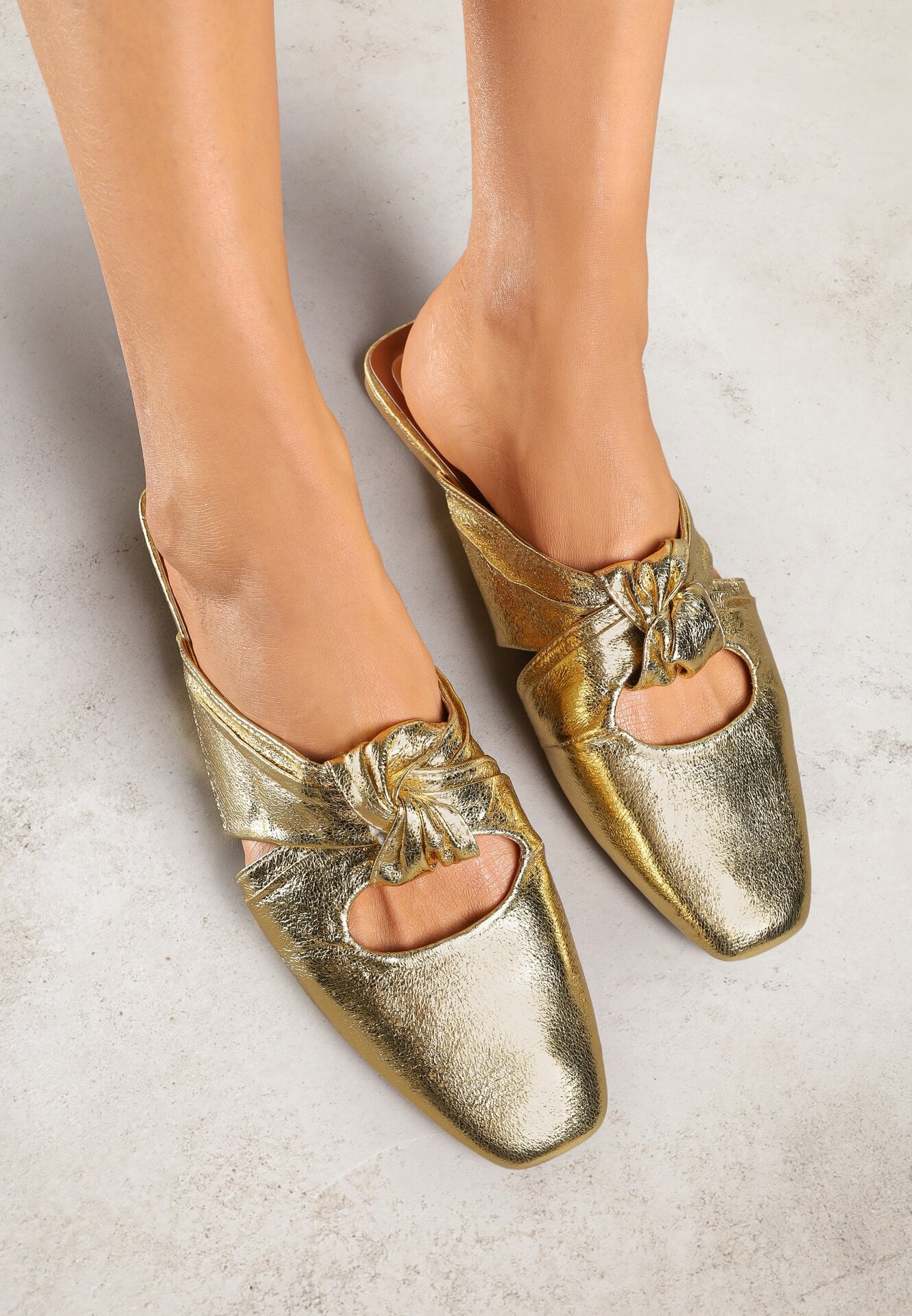 Papuci Mule Aurii Vices Decorați Cu Nod Lavisse