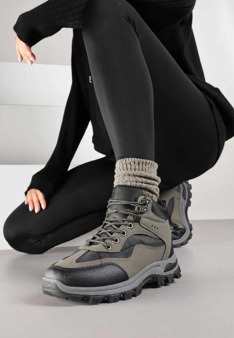 Bocanci Negru cu verde