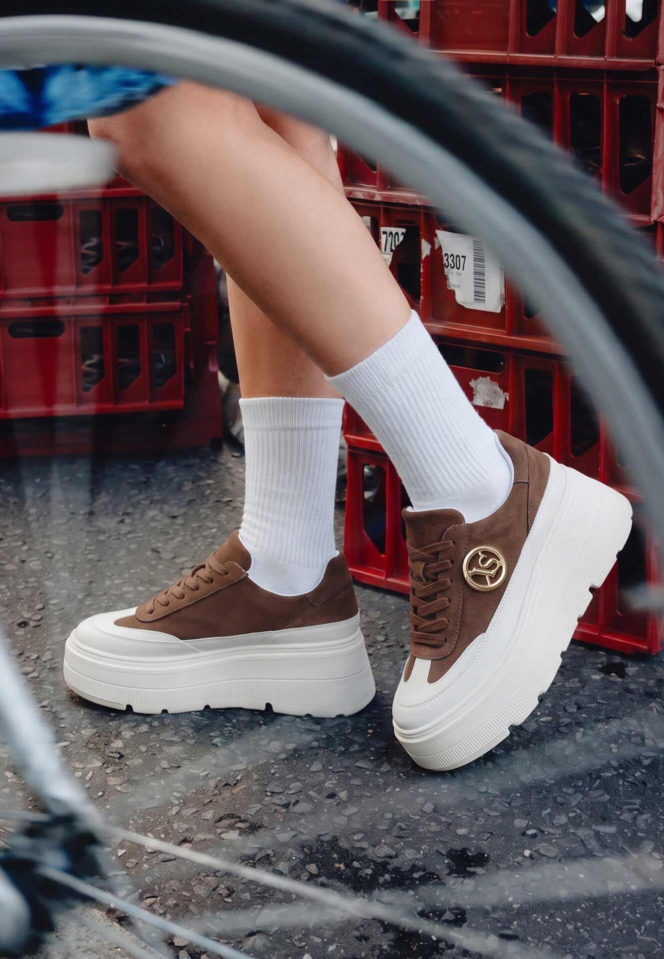 Adidași Maro-Alb Vices pe Platformă Decorați cu Aplicație Rotundă Wodvire