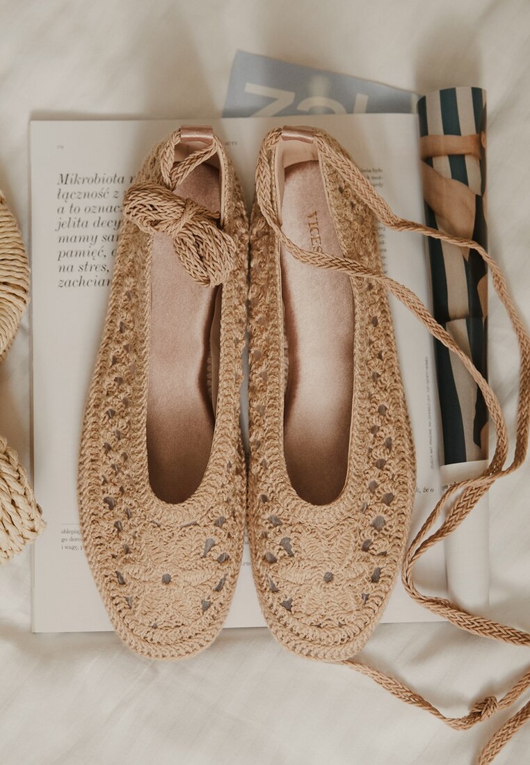 Balerini Bej închis