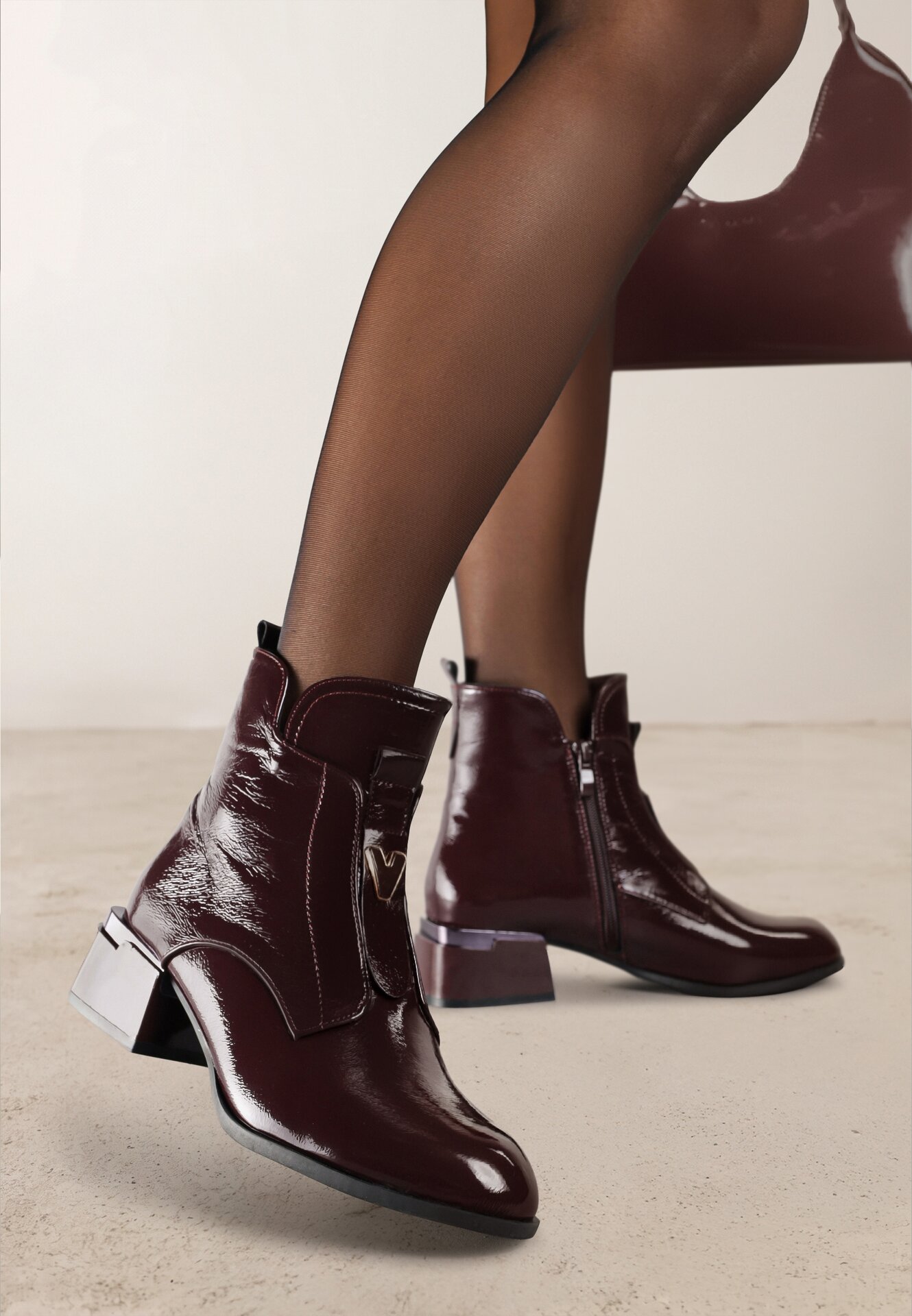 Botine Bordo