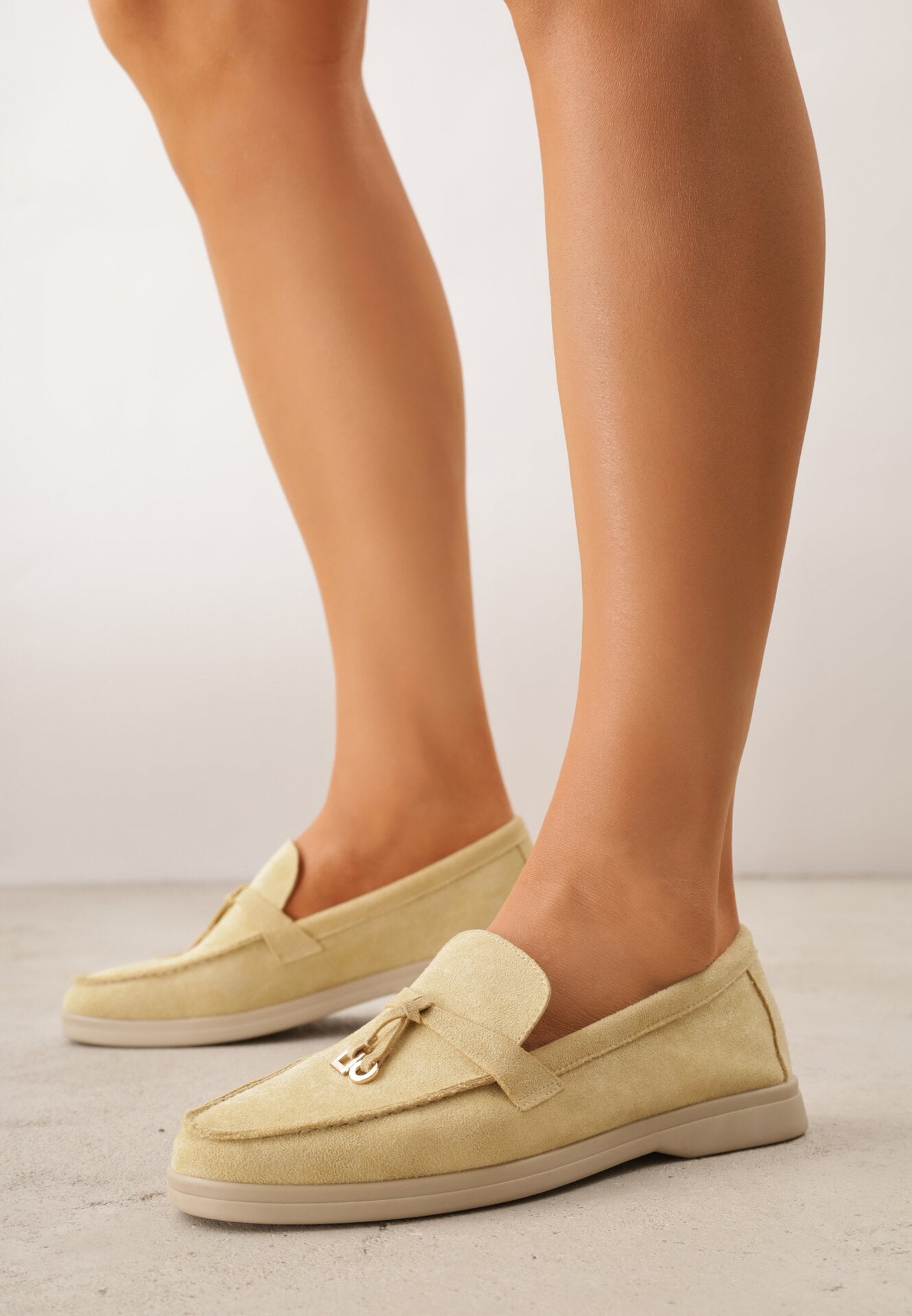 Mokasini Galbeni Ușori VICES cu Ornamente Metalice și Brant din Piele Adrialee