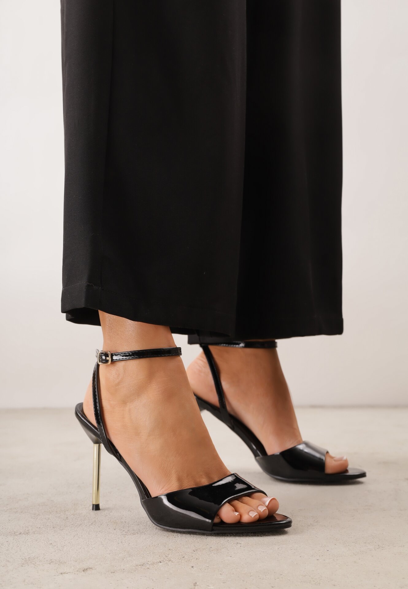 Sandale Negre