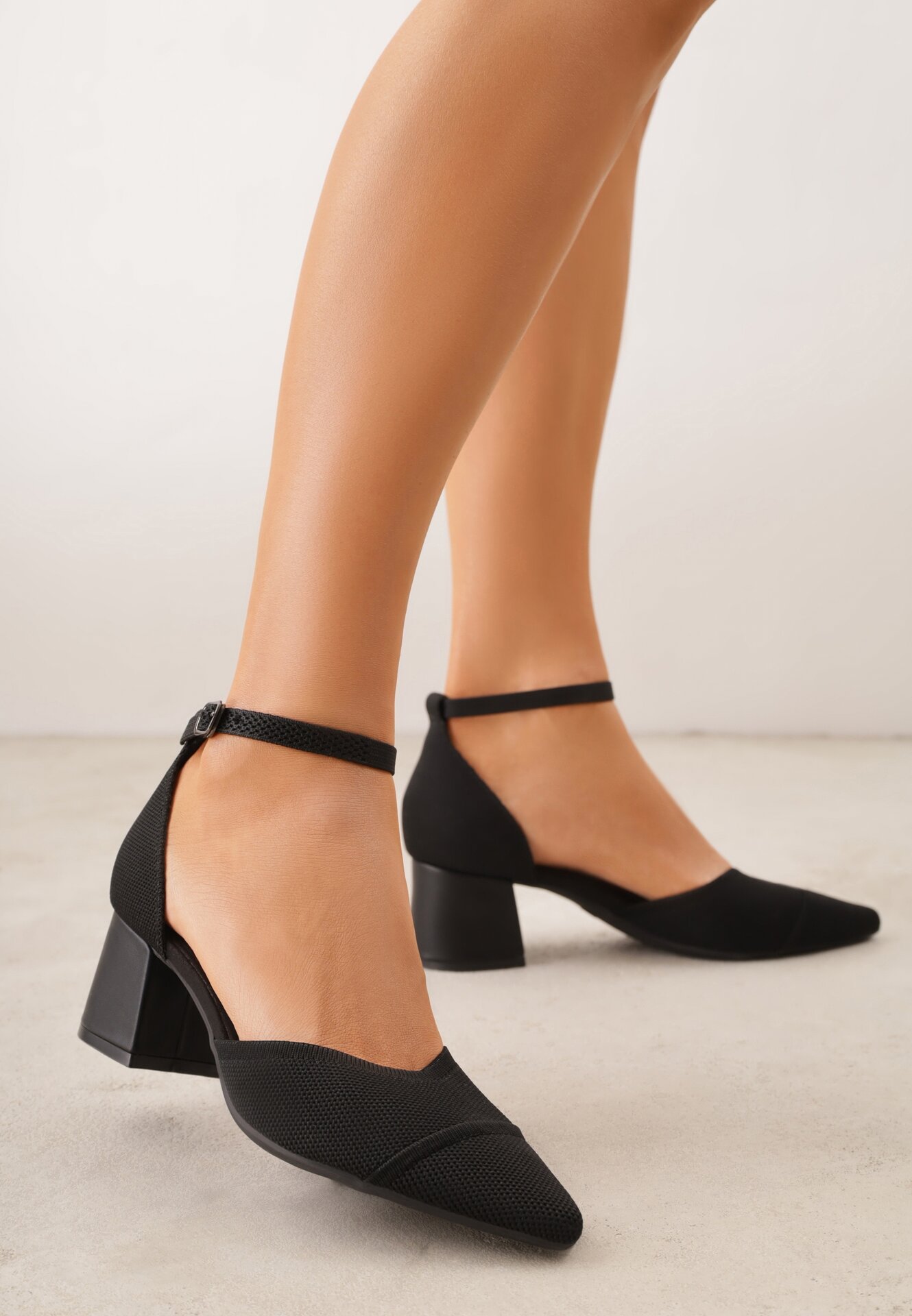 Pantofi stiletto Negre Structurate VICES cu toc gros cu baretă în jurul gleznei Kallimei