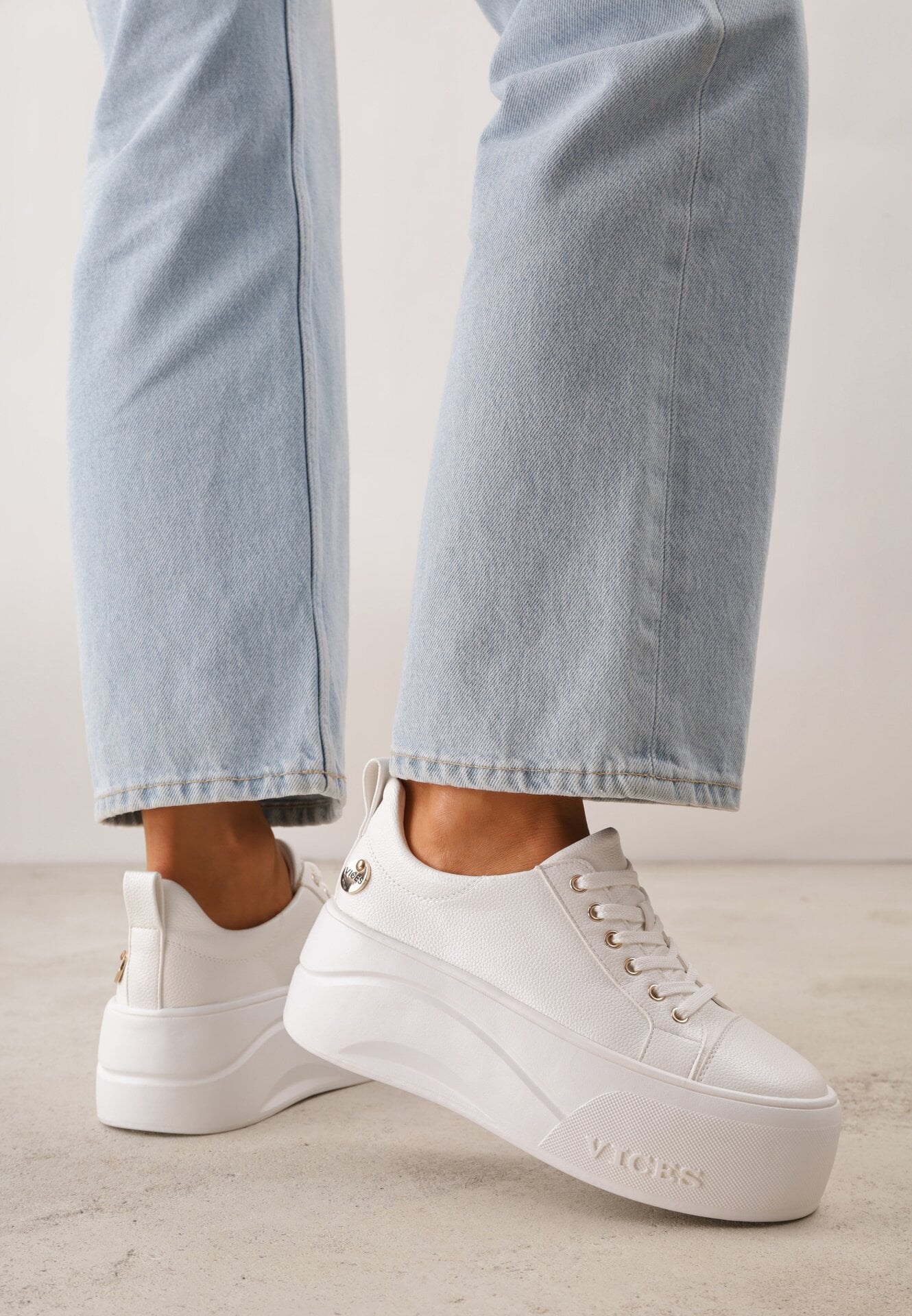 Sneakers VICES cu talpă groasă, cu inscripția Zelka Albi