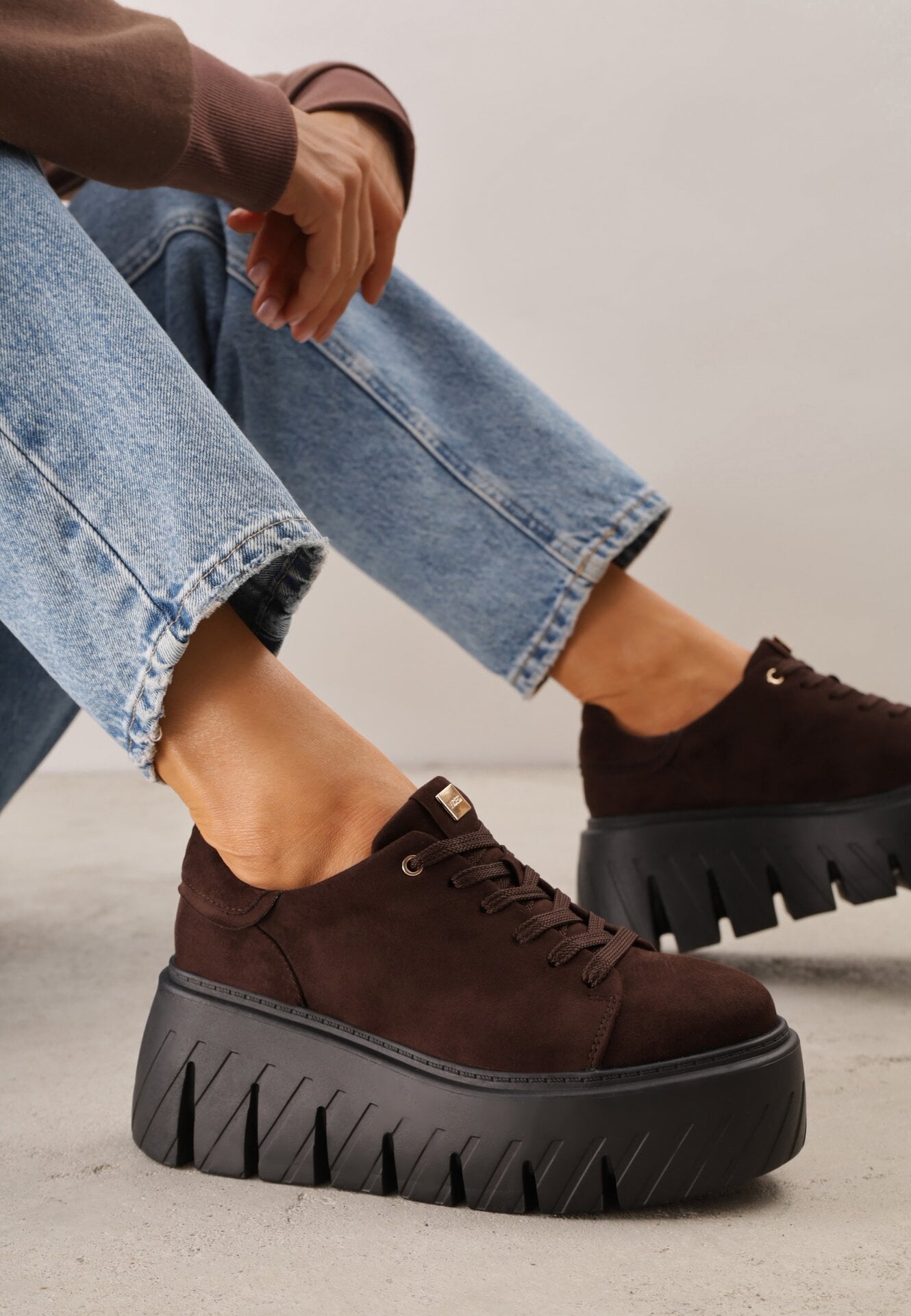 Sneakers VICES pe talpă groasă embosată Cheka Maro